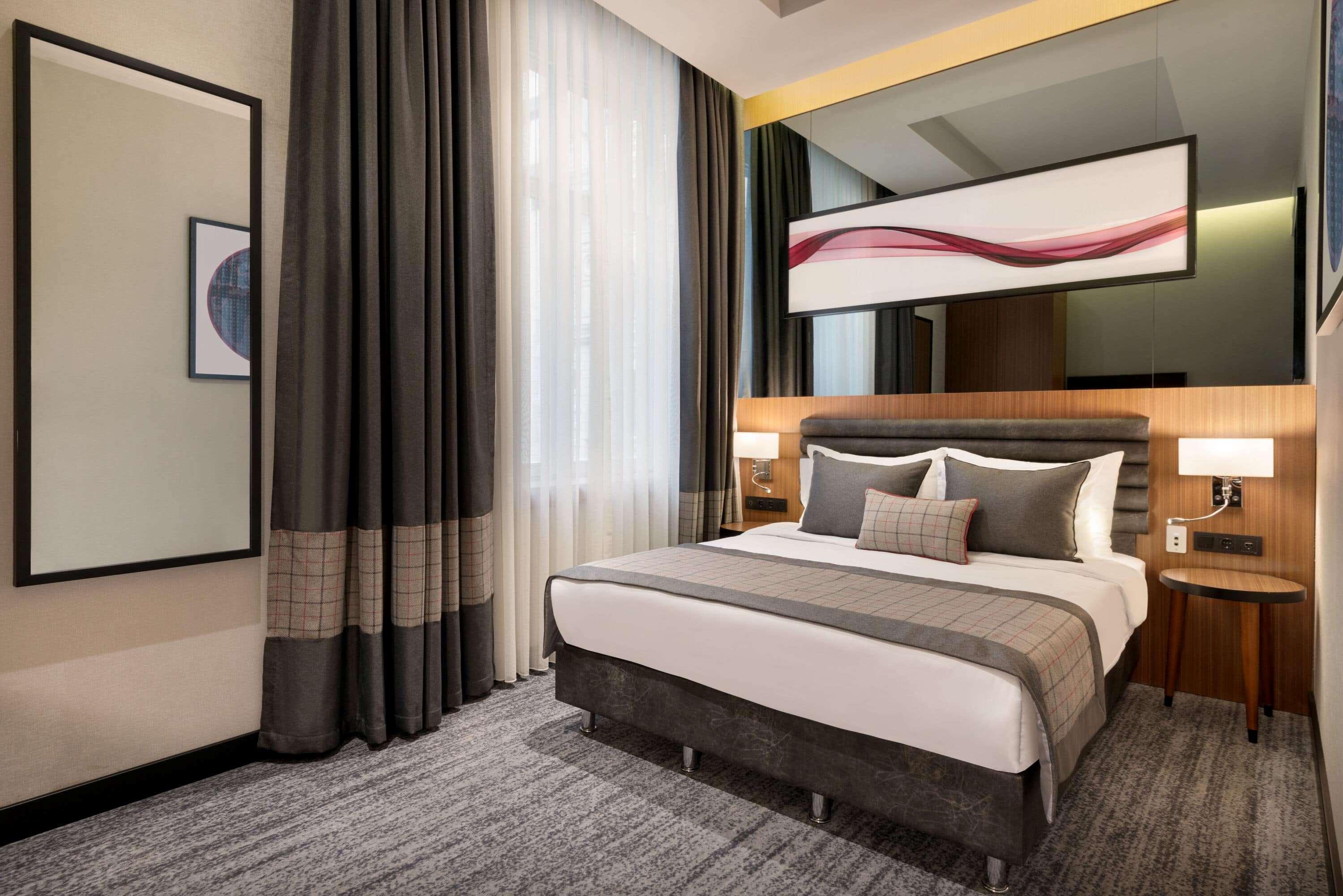 Ramada By Wyndham Budapest City Center Екстериор снимка